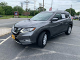 Used 2017 Nissan Rogue SV image 2
