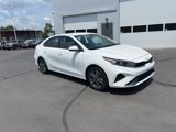 Used 2023 Kia Forte LXS image 2