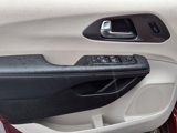 Certified 2023 Chrysler Pacifica Touring-L image 6