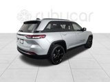Used 2023 Jeep Grand Cherokee Altitude image 5
