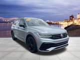 Used 2022 Volkswagen Tiguan SE R-Line image 4