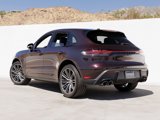 Certified 2023 Porsche Macan image 3