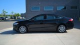 Used 2016 Ford Fusion SE image 2