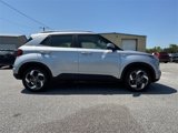 Used 2021 Hyundai Venue SEL image 6