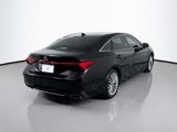 Used 2019 Toyota Avalon Limited image 5