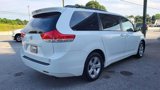 Used 2011 Toyota Sienna LE image 4