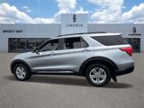 Used 2022 Ford Explorer XLT image 3
