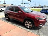 Used 2019 Jeep Cherokee Limited image 3