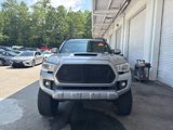 Used 2016 Toyota Tacoma TRD Sport image 2