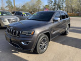 Used 2017 Jeep Grand Cherokee Limited w/ Luxury Group II image 3