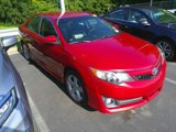 Used 2014 Toyota Camry SE image 2