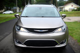 Used 2017 Chrysler Pacifica Touring-L Plus image 2