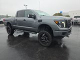 Used 2018 Nissan Titan SV w/ SV Convenience Package image 2