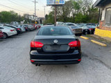 Used 2011 Volkswagen Jetta SE image 4