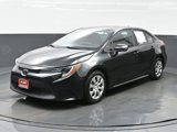 Used 2021 Toyota Corolla LE image 2