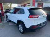 Used 2015 Jeep Cherokee Latitude image 2