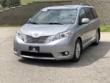 Used 2017 Toyota Sienna XLE image 3