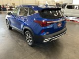 Used 2022 Kia Seltos EX image 3