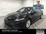 Used 2019 Toyota Camry LE image 2