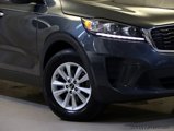 Used 2020 Kia Sorento LX image 3