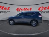 Used 2016 Nissan Rogue SV image 5