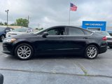 Used 2017 Ford Fusion SE image 2
