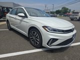 New 2025 Volkswagen Jetta SE image 3