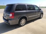 Used 2015 Chrysler Town & Country Touring image 3