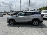 Used 2024 GMC Terrain SLT image 4