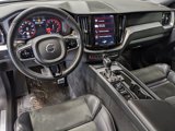 Used 2019 Volvo XC60 T5 R-Design image 4