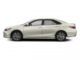 Used 2017 Toyota Camry SE image 3