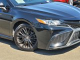 Used 2022 Toyota Camry SE image 3