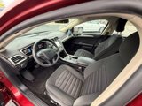 Used 2018 Ford Fusion SE w/ Fusion SE Technology Package image 5