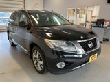 Used 2014 Nissan Pathfinder S image 3