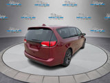 Used 2020 Chrysler Pacifica Touring w/ S Appearance Package image 3