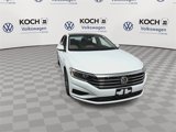 Used 2020 Volkswagen Jetta SEL Premium image 3