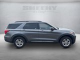 Certified 2022 Ford Explorer XLT w/ Equipment Group 202A image 3