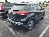 Used 2022 Nissan Kicks SV image 4