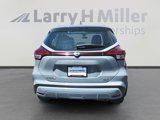 Used 2022 Nissan Kicks SV image 4