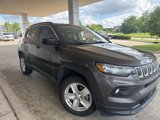 Used 2022 Jeep Compass Latitude image 2