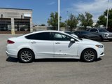Used 2017 Ford Fusion SE w/ Fusion SE Technology Package image 2