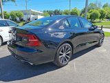 Certified 2022 Volvo S60 B5 Momentum w/ Premium Package image 6