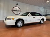 Used 1999 Lincoln Town Car Executive image 3
