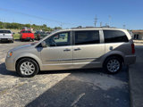 Used 2014 Chrysler Town & Country Touring image 6