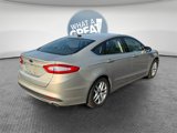 Used 2015 Ford Fusion SE image 3