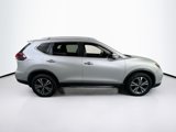 Used 2019 Nissan Rogue SV w/ Premium Package image 4