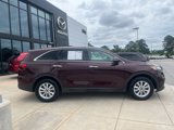 Used 2019 Kia Sorento LX image 2