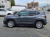Used 2023 Jeep Renegade Latitude w/ Premium Group image 2