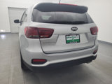 Used 2019 Kia Sorento LX image 6