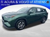 Used 2023 Toyota Highlander XLE image 1